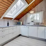 Prázdninový dům Anninka - 28km From The Sea By Interhome *